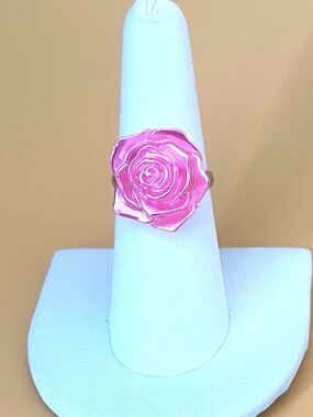 Adjustable Pink Rose Ring
